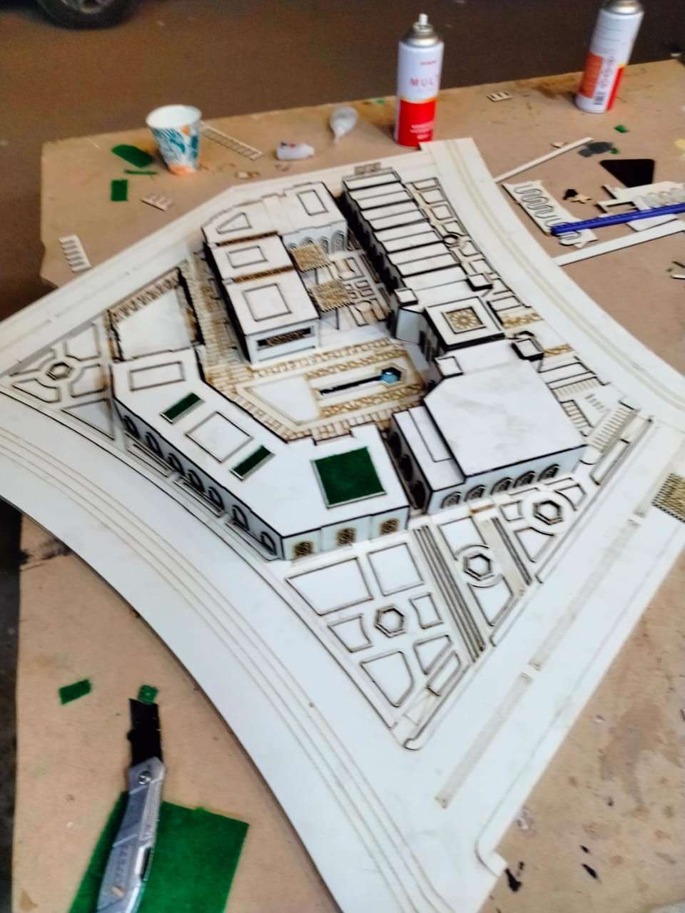 ماكت تخرج ديزاين (هندسة المنصورة) — صورة 2