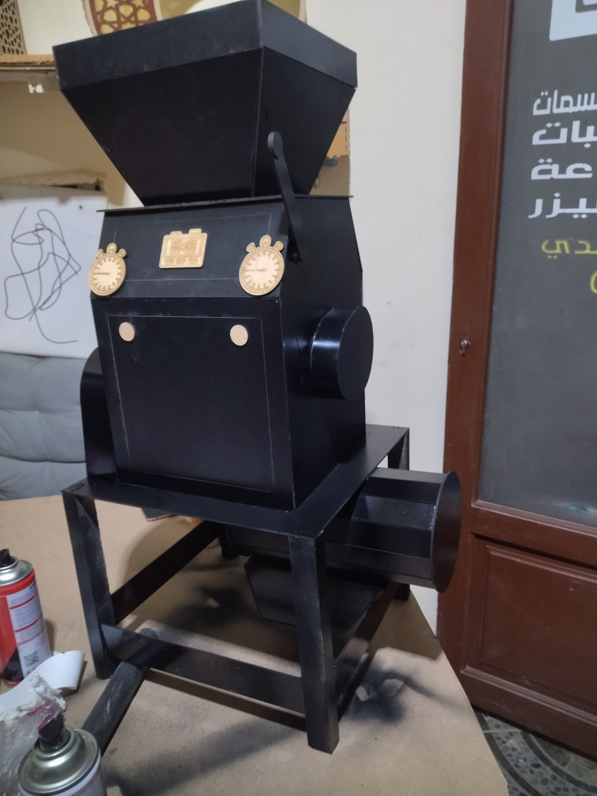 ماكت ماكينة أدوية (صيدلة المنصورة)